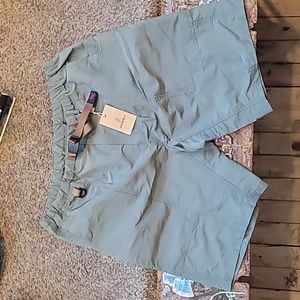 Men's Gramicci "shell gear short" in slate Grey. Size XL